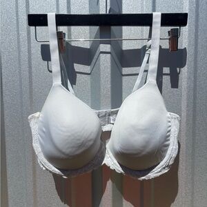 Maurices White Lace-Trim Molded T-Shirt Bra